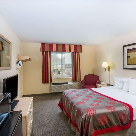 Ramada By Wyndham Sioux Falls Exterior foto