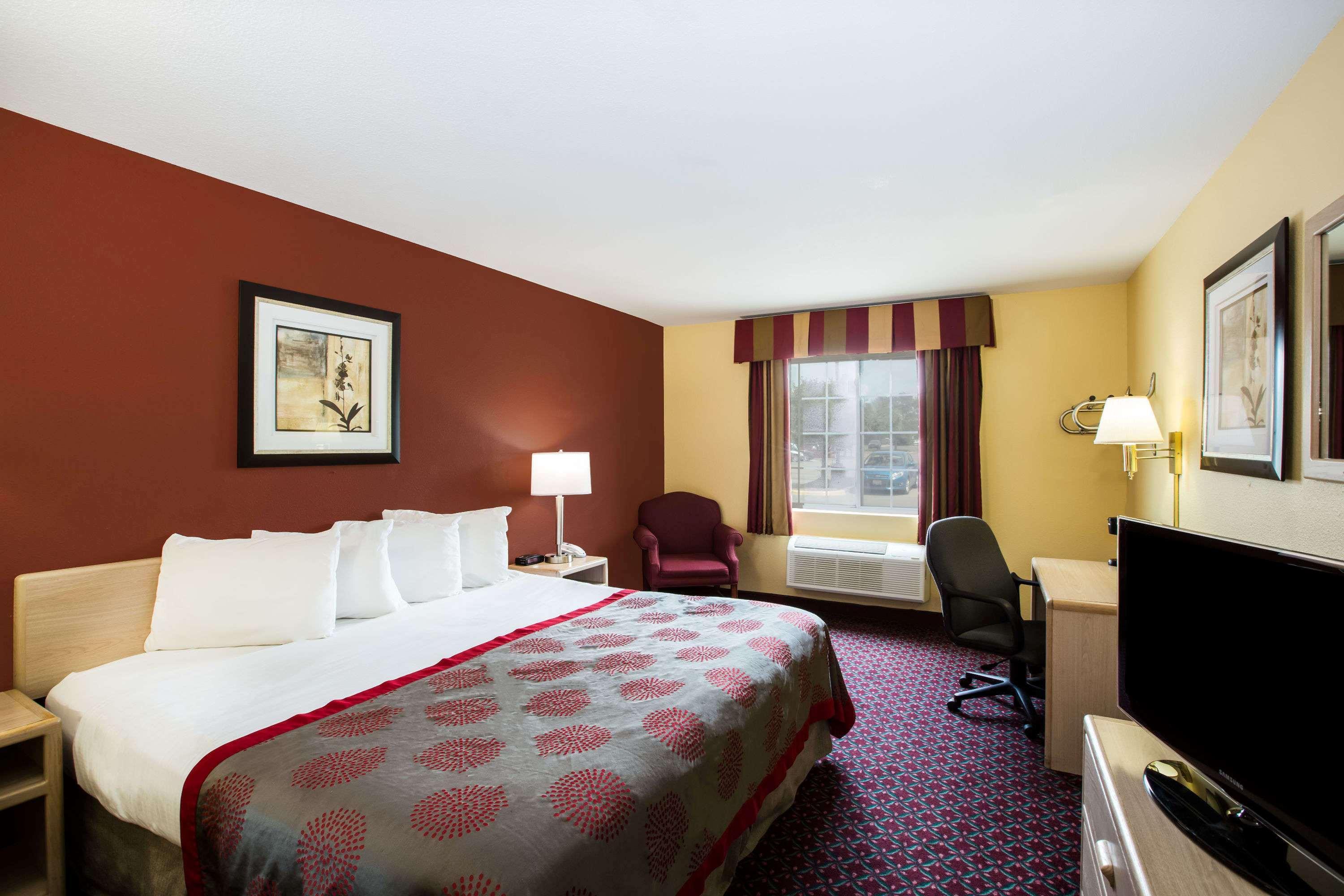 Ramada By Wyndham Sioux Falls Exterior foto